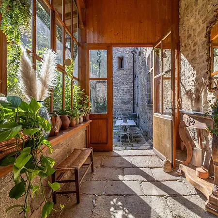 Chateau De Vaulx Sainte-Agathe